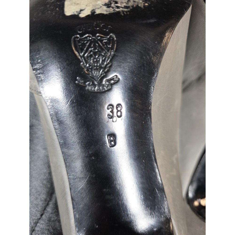 Vintage Gucci Ostrich Gray Pointed Toe Heels 38 Knight‎ Crest Label Italy COA - Picture 12 of 16